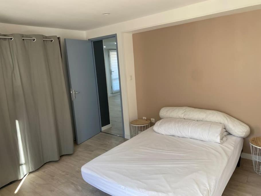 Apartamento Entre La Montagne Et La Riviere Sinsat Exterior foto